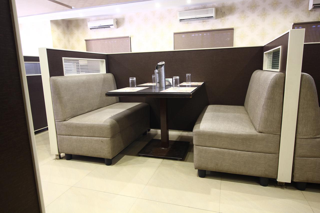 Vels Hotel Pondicherry Exterior foto